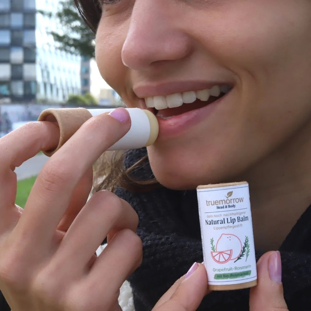 Natural Lip Balm - Natürlicher Lippenpflegestift in Papierhülse